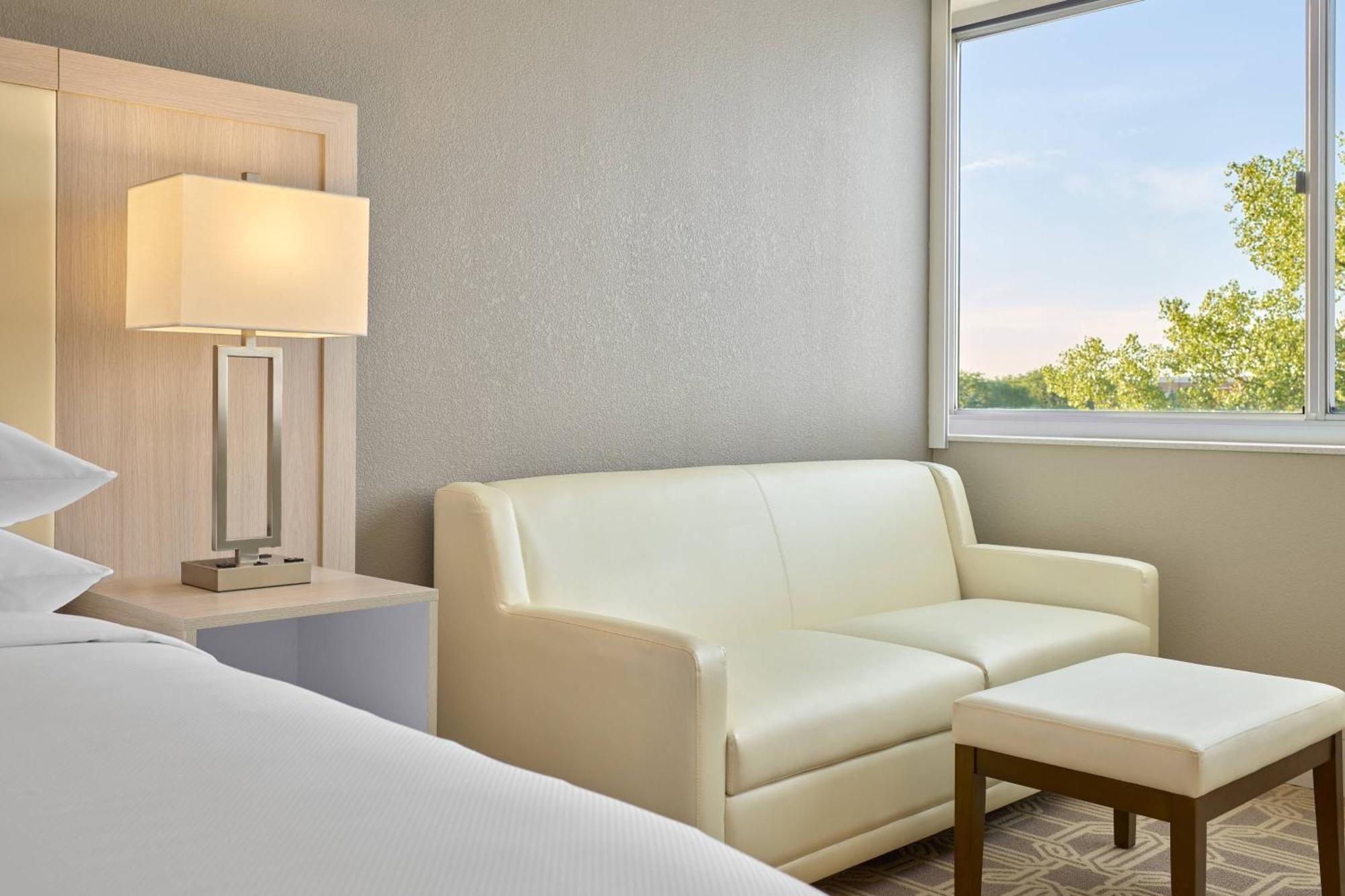 Delta Hotels By Marriott Chicago Willowbrook Dış mekan fotoğraf