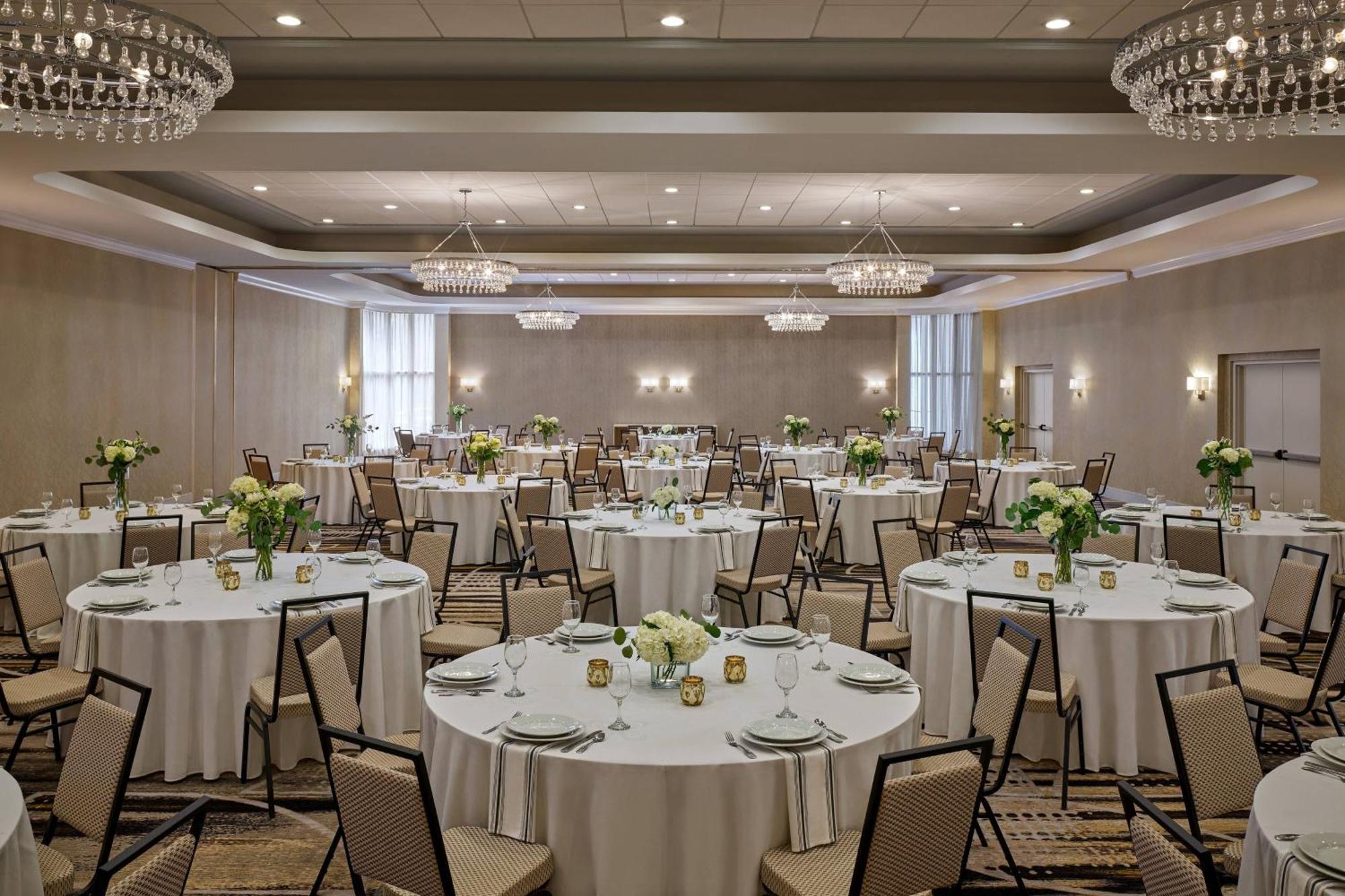 Delta Hotels By Marriott Chicago Willowbrook Dış mekan fotoğraf