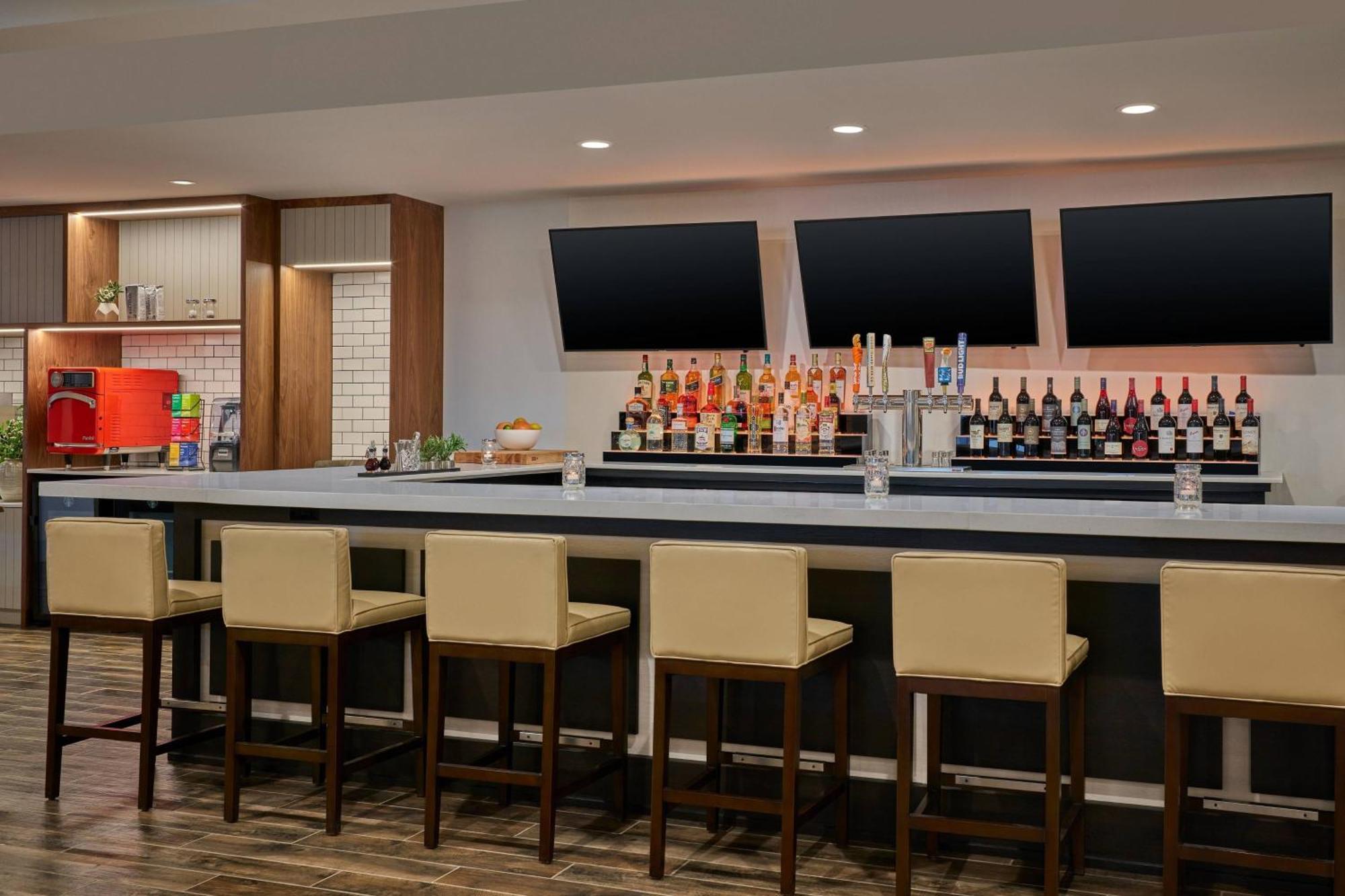 Delta Hotels By Marriott Chicago Willowbrook Dış mekan fotoğraf